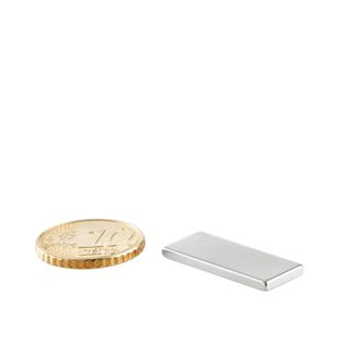 Aimants carrés néodyme, nickelé 25 x 10 mm  | 2 mm