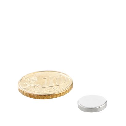 Aimants néodymes en forme de disque 10 mm x 2 mm | N42, axial (parallèle à la hauteur)