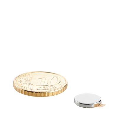 Aimants néodymes en forme de disque, auto-adhésif null | 9,5 mm x 1,5 mm | null