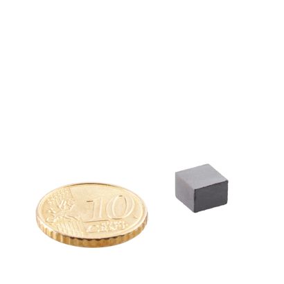 Aimants carrés en ferrite, Y35 7 x 7 mm | 5 mm