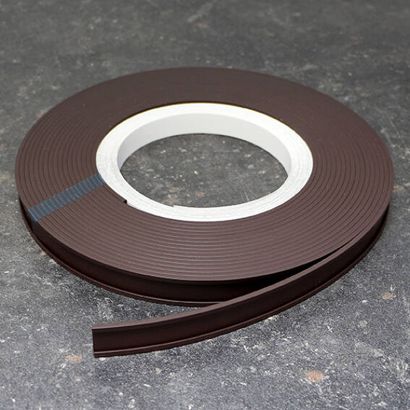 Porte-étiquette, profilé C, aimanté, sur rouleau 20 mm | avec feuillet et film de protection  | 10 m