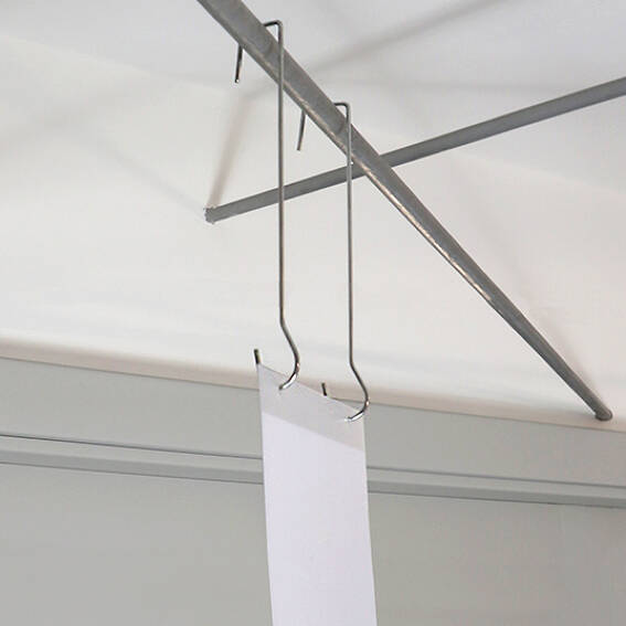Crochet rail plafond pour affichage suspendu : Commandez sur Techni-Contact  - Clip horizontal pour rail